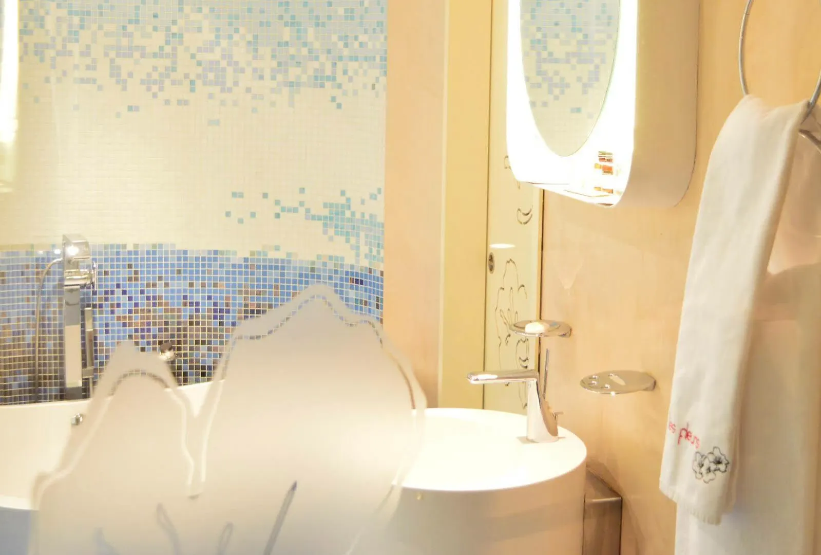 Les Fleurs Boutique Hotel Sofia 4*,